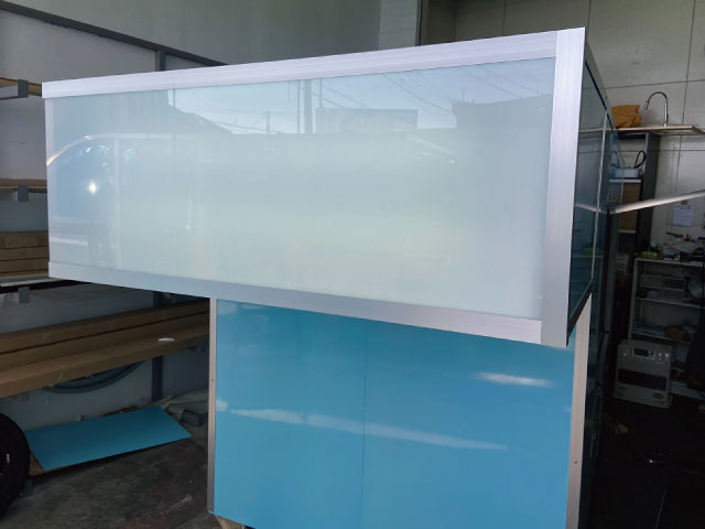 電飾看板付きキッチンカーの写真1 電飾看板付きキッチンカーの写真1